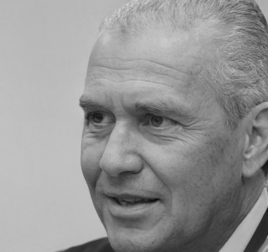 Dr. Martin Dubois, expert en finance comportementale